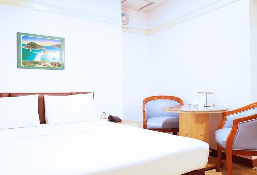 Fotos del hotel The Bavana Surawong Bangkok:  12