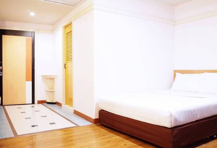 Fotos del hotel The Bavana Surawong Bangkok:  9