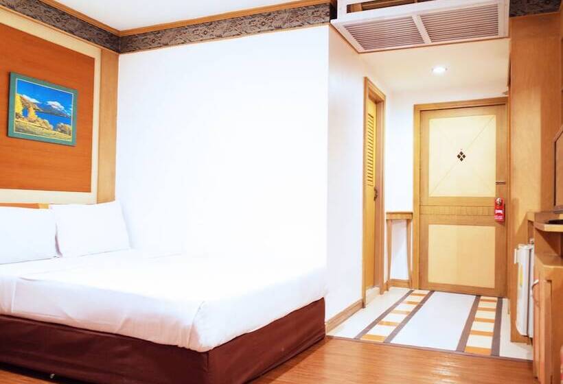 Fotos del hotel The Bavana Surawong Bangkok:  17