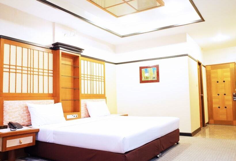 Fotos del hotel The Bavana Surawong Bangkok:  15