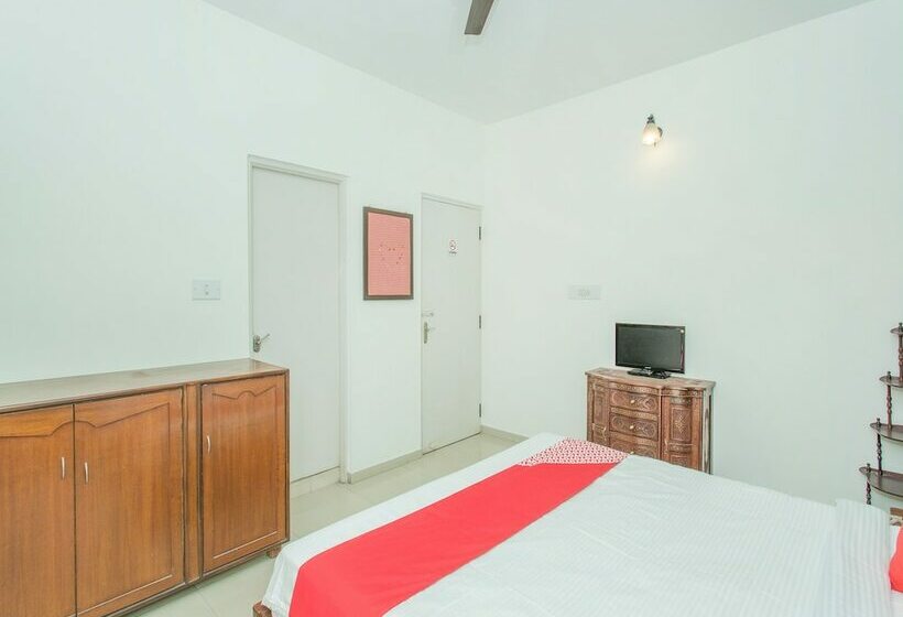 Fotos del hotel OYO 761 Hermitage Apartments:  7