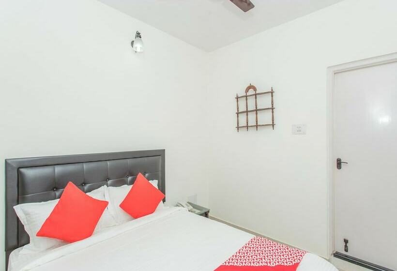 Fotos del hotel OYO 761 Hermitage Apartments:  9