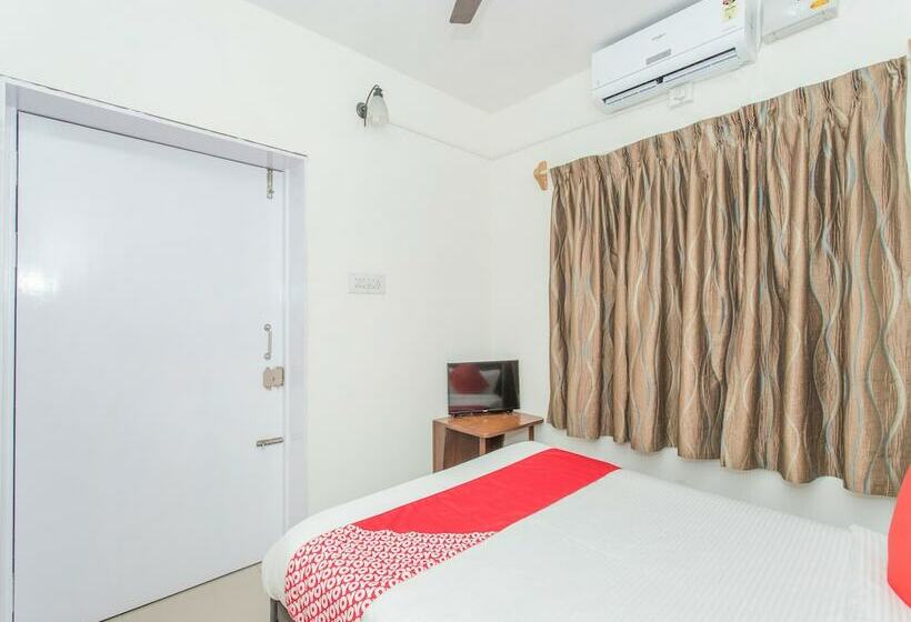 Fotos del hotel OYO 761 Hermitage Apartments:  2