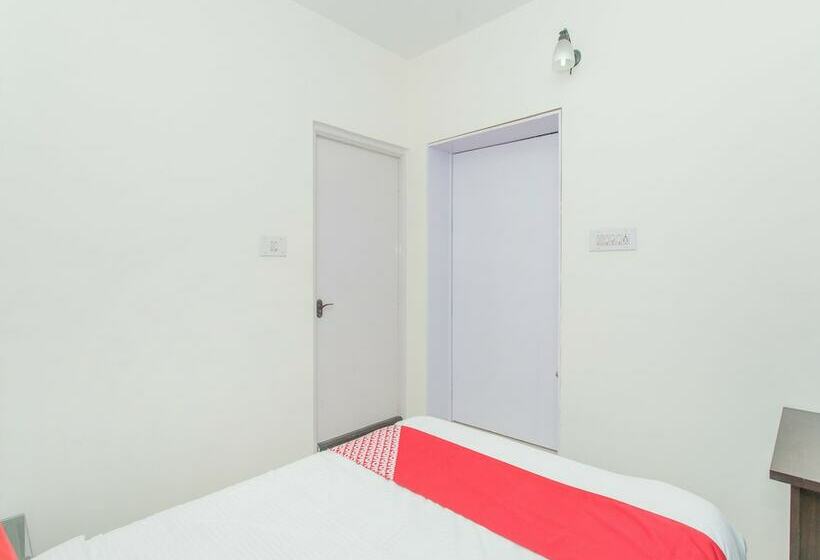 Fotos del hotel OYO 761 Hermitage Apartments:  16