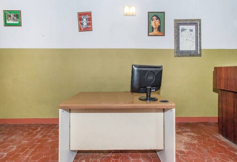 Fotos del hotel OYO 761 Hermitage Apartments:  19