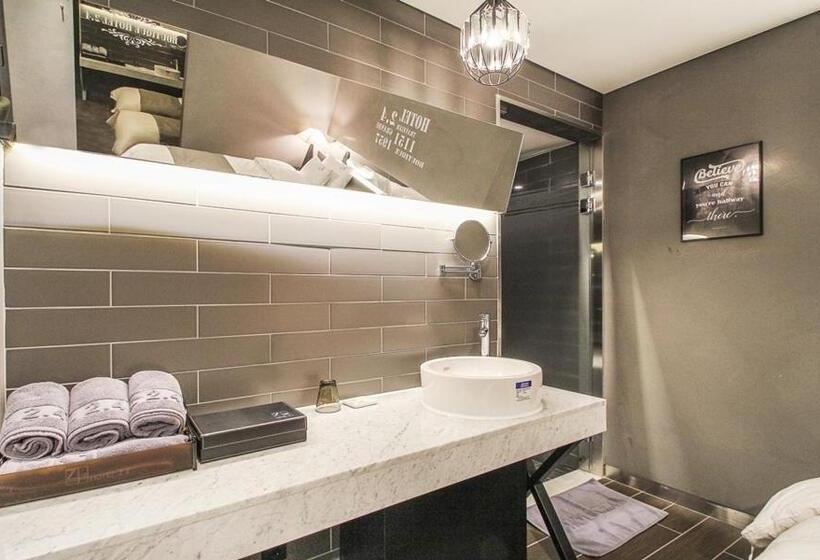 Fotos del hotel 2.4:  8