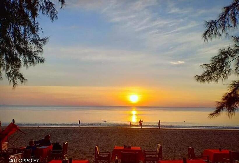 Fotos del hotel Eco Lanta Hideaway Beach Resort:  11