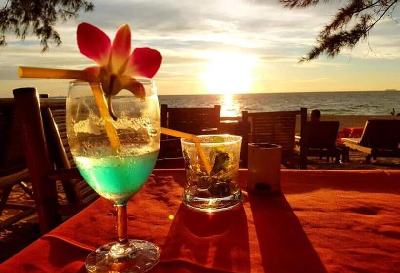 Fotos del hotel Eco Lanta Hideaway Beach Resort:  3