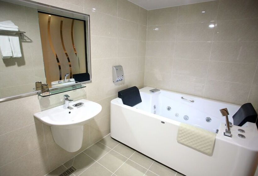 Fotos del hotel K Tourist:  9