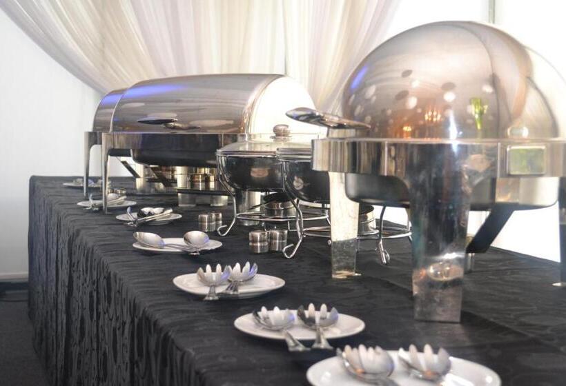 Fotos del hotel Hoyohoyo Chartwell Lodge:  12