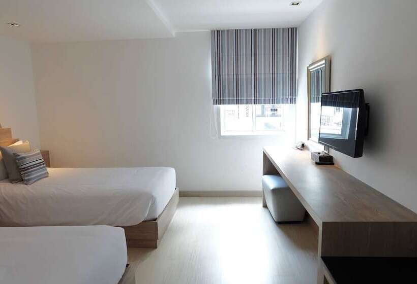 Methavalai Residence