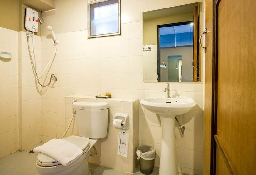 Fotos del hotel B2 Santitham Wat Jed Yod:  4