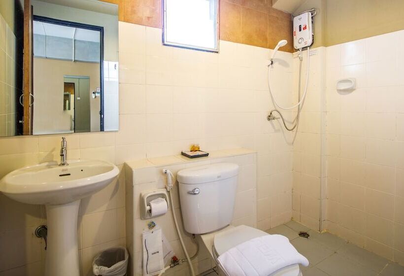 Fotos del hotel B2 Santitham Wat Jed Yod:  7