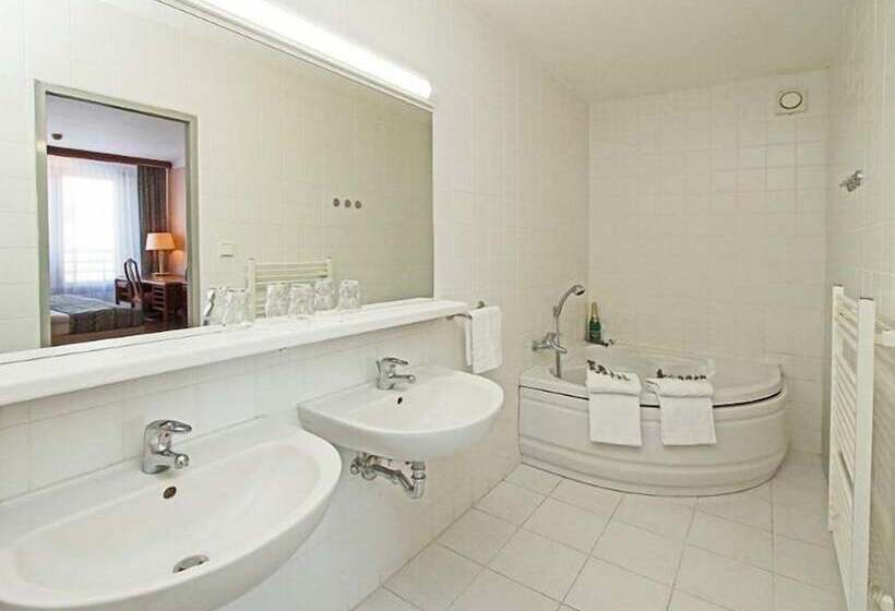 Fotos del hotel Krakonoš:  8