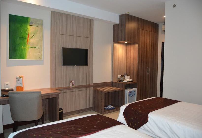 Fotos del hotel Tara Hotel Yogyakarta:  13