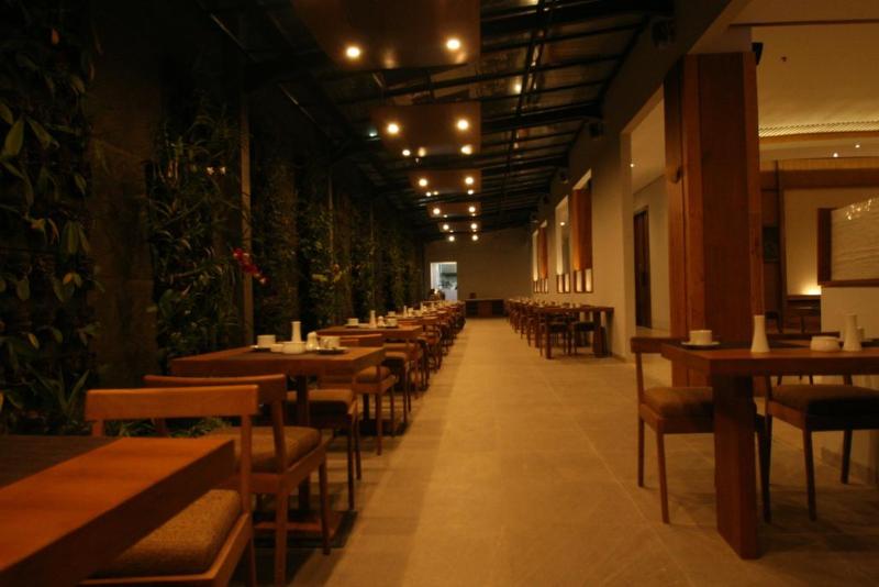 Fotos del hotel Hemangini Hotel Bandung:  8