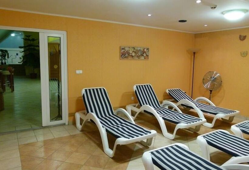 Fotos del hotel Unicornis:  4