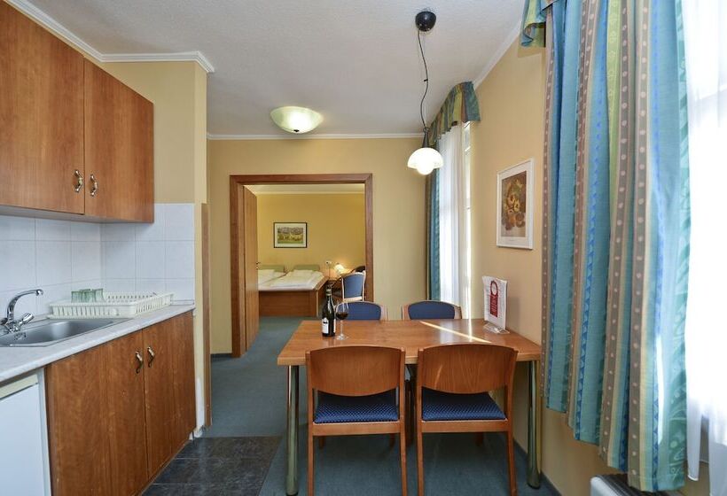 Fotos del hotel Unicornis:  9