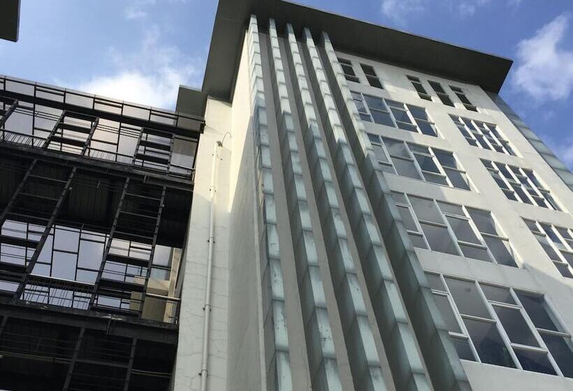 Fotos del hotel Clove Garden Hotel & Residence:  15