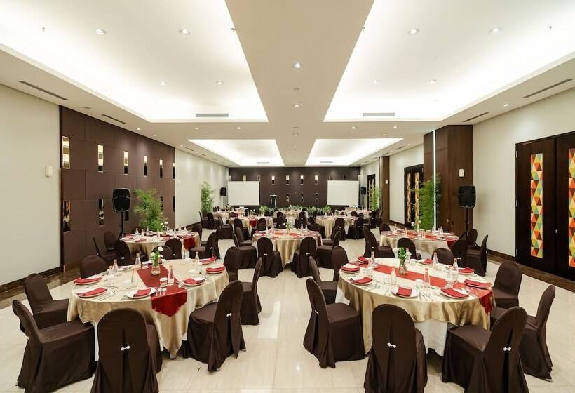 Fotos del hotel Clove Garden Hotel & Residence:  4