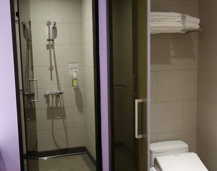 Fotos del hotel Uinn Business Hotelshihlin:  2