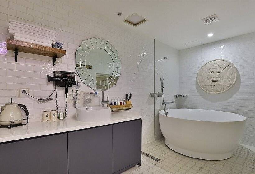 Fotos del hotel February  Hwanggeum:  5