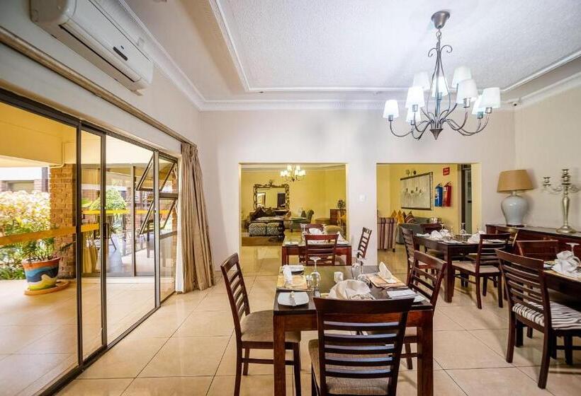 Fotos del hotel The Victoria Falls Deluxe Suites:  9