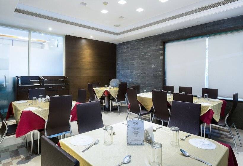 Fotos del hotel Treebo Trend Fort Club:  5