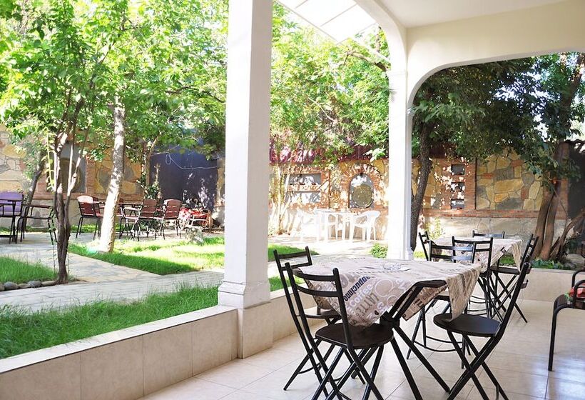 Fotos del hotel Tbilisi Garden:  7