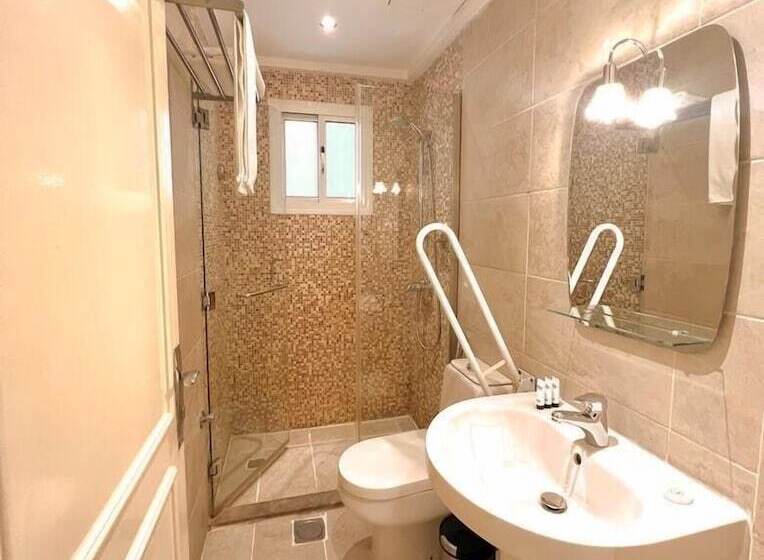 Fotos del hotel Loren Suites:  5