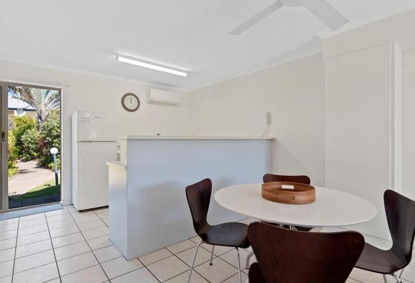 Fotos del hotel Beach Breakers Resort:  18