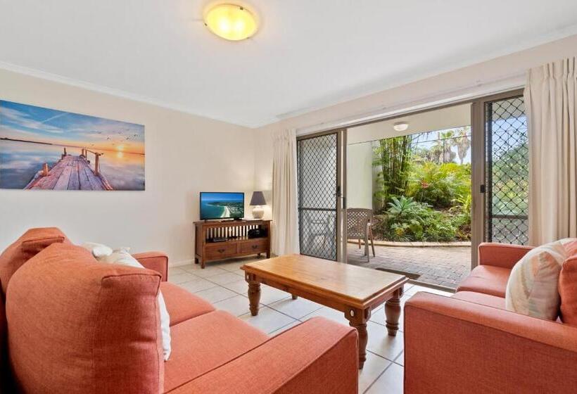 Beach Breakers Resort