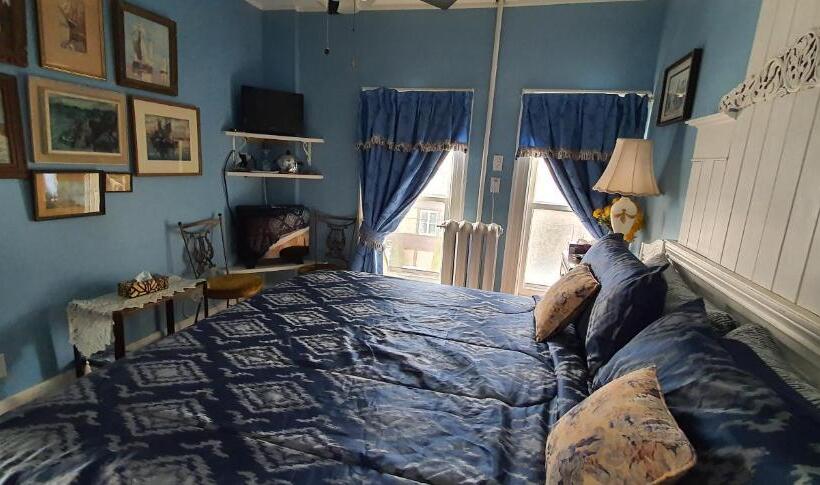 Fotos del hotel A Moment In Time Bed And Breakfast:  10