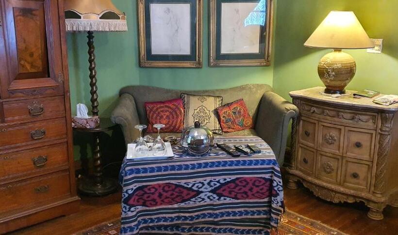 Fotos del hotel A Moment In Time Bed And Breakfast:  22