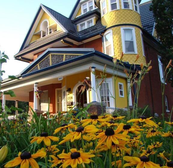 Fotos del hotel A Moment In Time Bed And Breakfast:  5