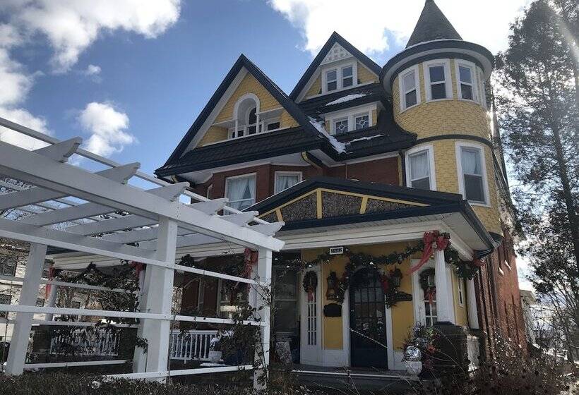 Fotos del hotel A Moment In Time Bed And Breakfast:  9