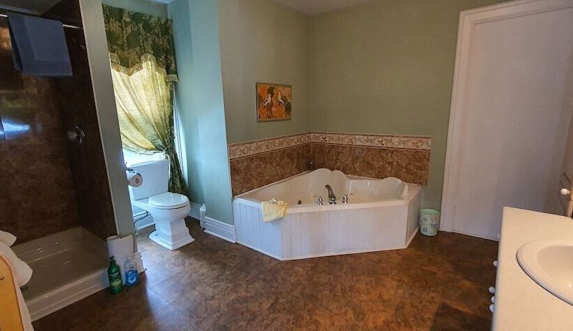 Fotos del hotel A Night To Remember B & B:  14