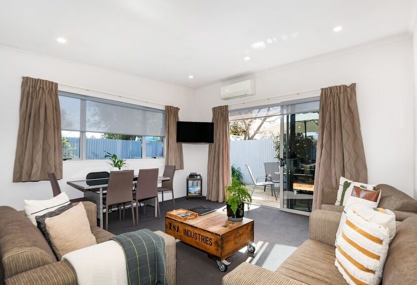 Fotos del hotel Two Tree Lodge:  8