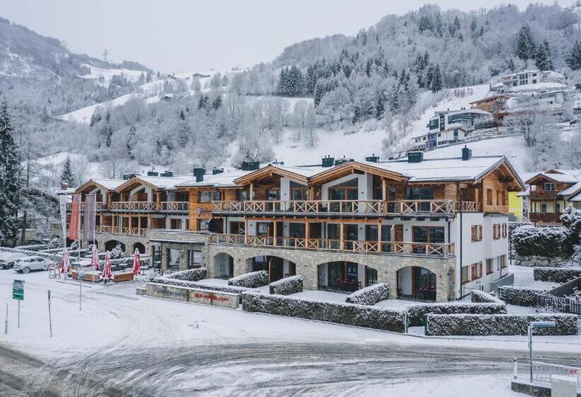 Fotos del hotel Avenida Mountain Lodges Kaprun:  1