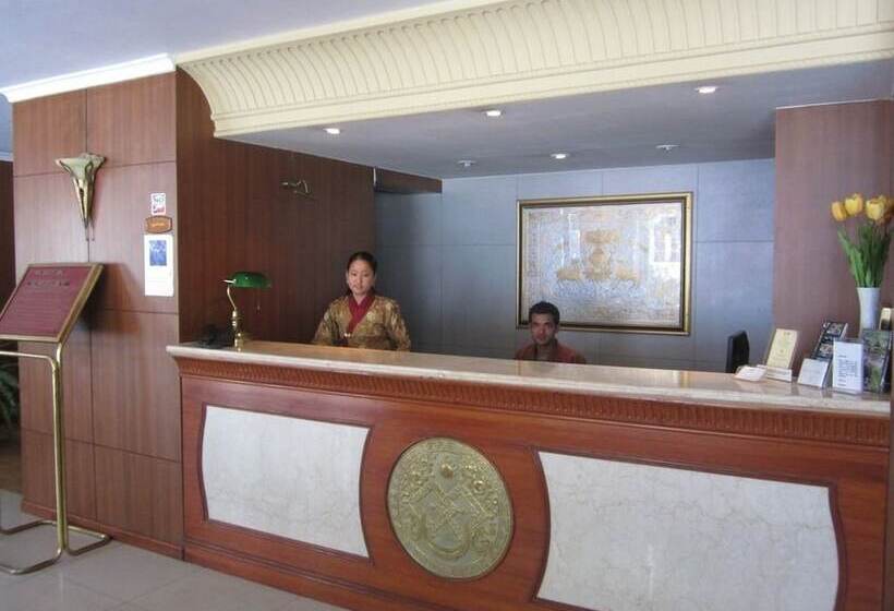 Fotos del hotel Jumolhari:  4