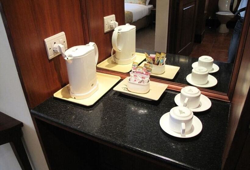 Fotos del hotel Jumolhari:  19