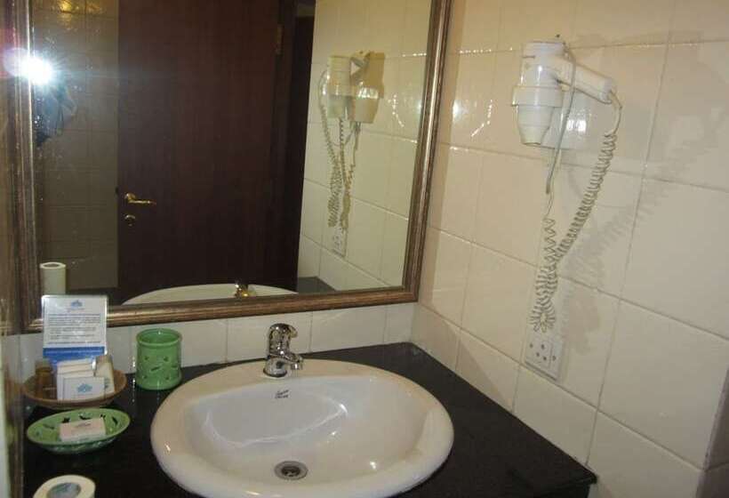 Fotos del hotel Jumolhari:  7