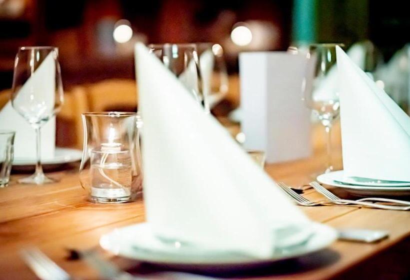 Fotos del hotel Xii Apostel Albergo:  11