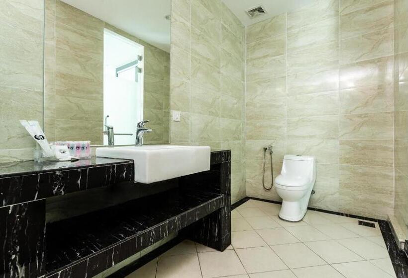 Fotos del hotel E-red Hotel Melaka:  7