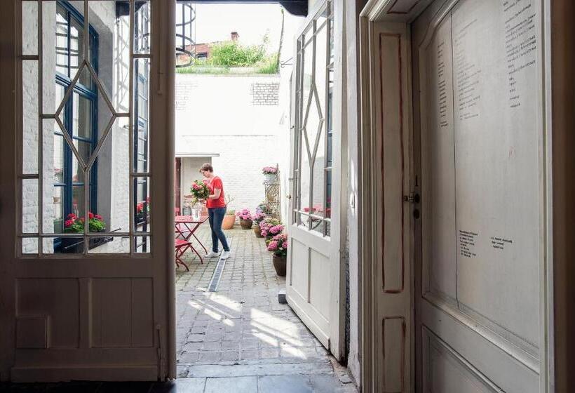 Fotos del hotel Ganda Rooms & Suites:  10