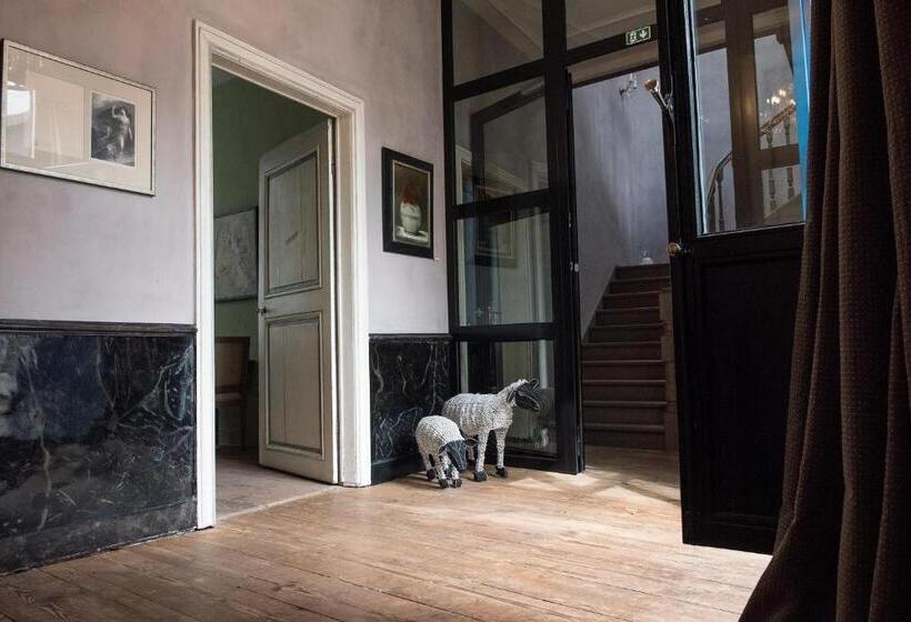 Fotos del hotel Ganda Rooms & Suites:  6