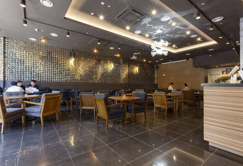 Fotos del hotel Tirol:  11