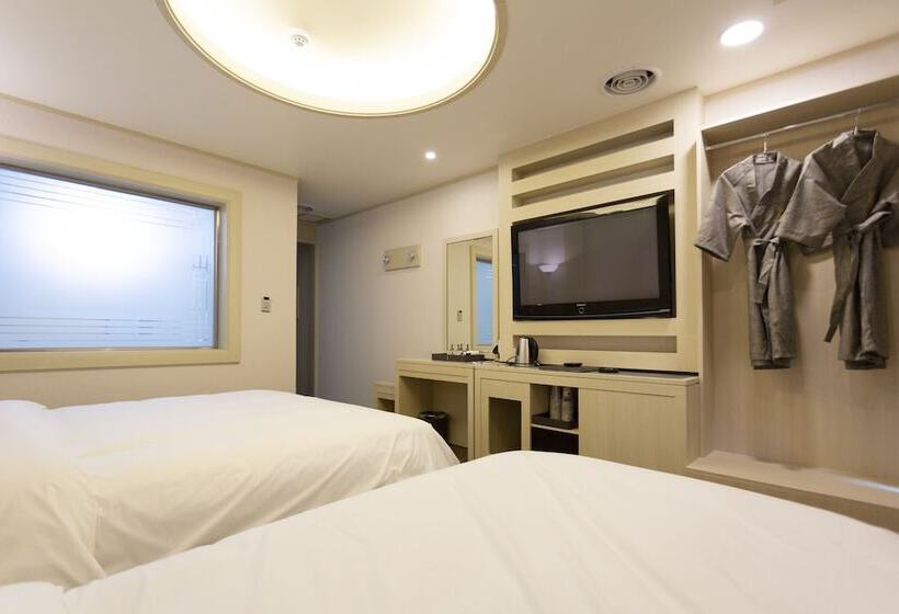 Fotos del hotel Tirol:  9