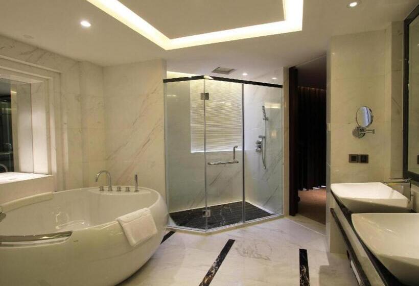 Fotos del hotel Zhangjiagang Zhonglian Gdh International:  9