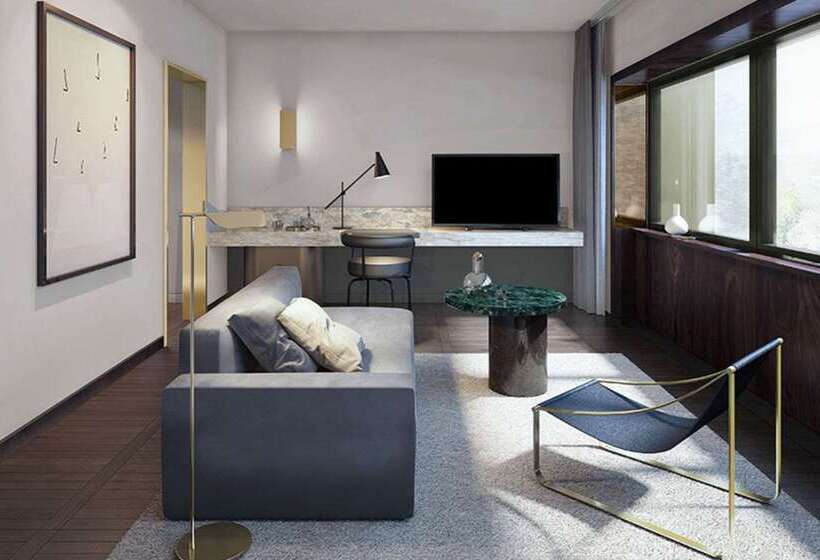 Fotos del hotel At Six:  9